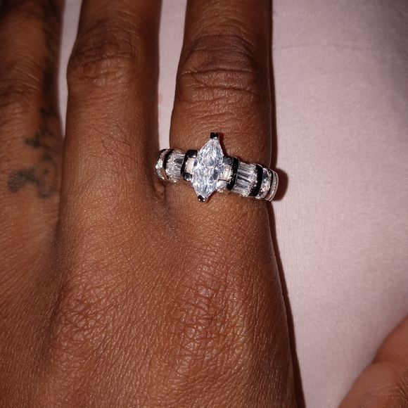 925 SS Marquis Zircon💍 - Picture 2 of 2